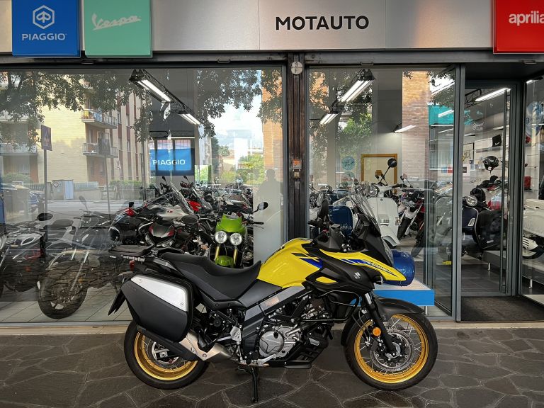 SUZUKI V-STROM 650 EXPLORER