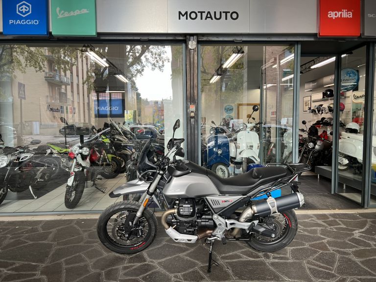 MOTO GUZZI V85 TT