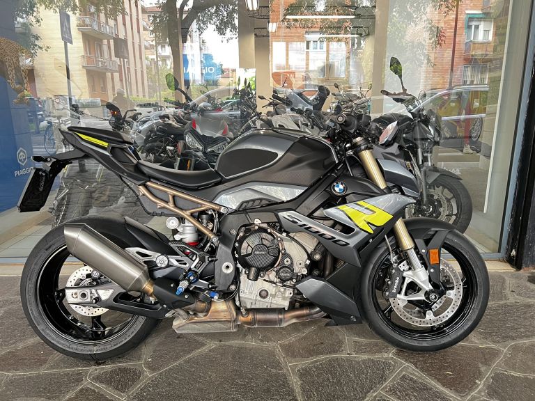 BMW S1000 R