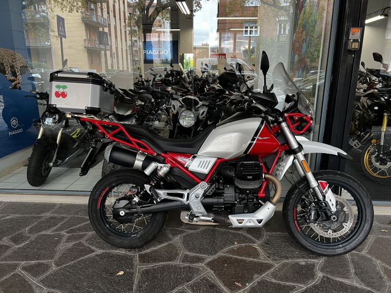 MOTO GUZZI V85TT