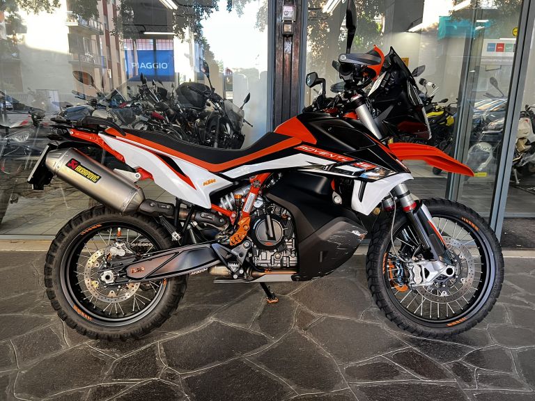 KTM 890 ADVENTURE R